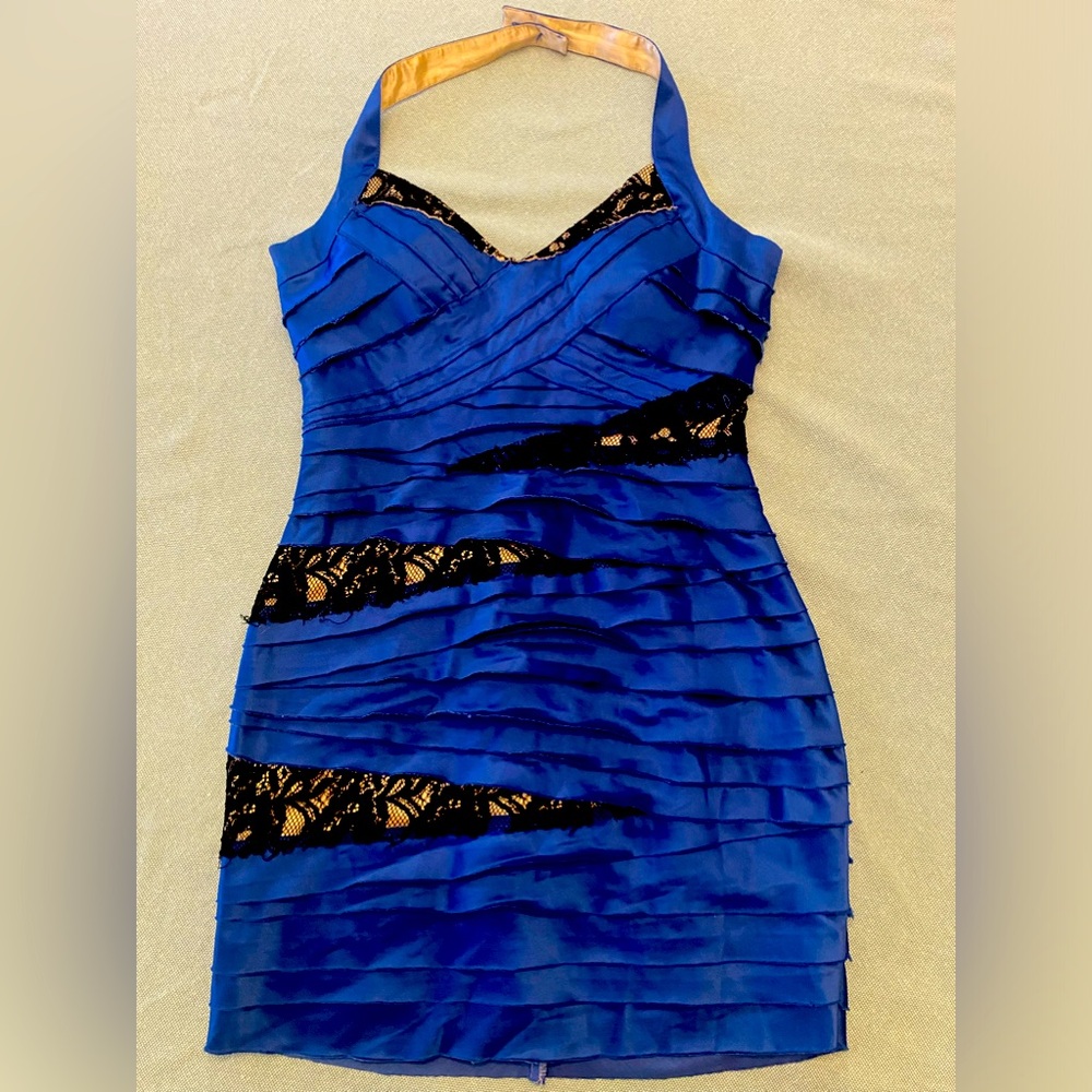 Bebe Halter dress, size medium, measurements are located in the photos